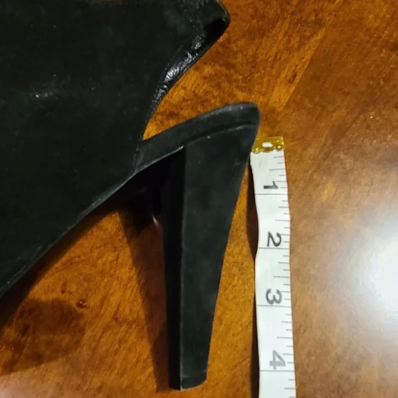 Marc Fisher Suede Shoes - Picture 3 of 13